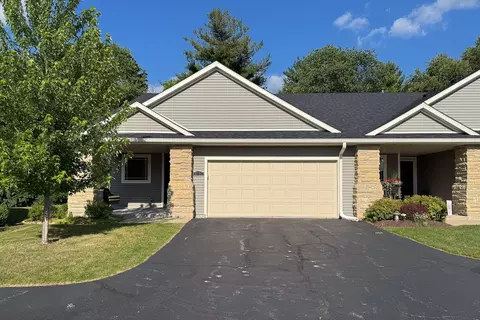 5732 Jackies Dr, Loves Park, IL 61111
