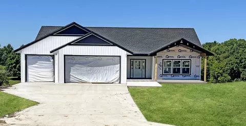 23 Lake Carroll Blvd # -4, Lanark, IL 61046