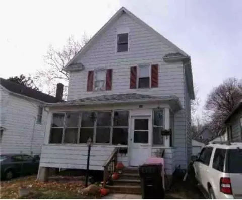 420 N Apple Ave, Freeport, IL 61032