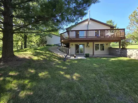 2-288 Foothills Ln, Lanark, IL 61046