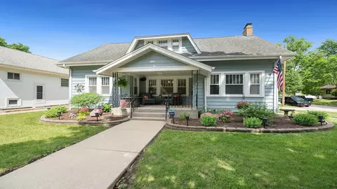 2003 Melrose St, Rockford, IL 61103