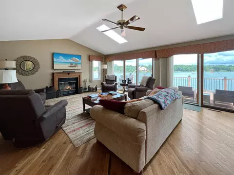 Living - 5-212 Heathcliff Dr, Lanark, IL 61046 photo 3 of 12