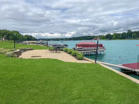 Exterior - 5-212 Heathcliff Dr, Lanark, IL 61046 photo 9 of 17