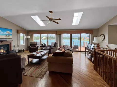 Living - 5-212 Heathcliff Dr, Lanark, IL 61046 photo 6 of 12