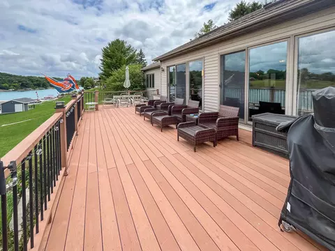 Exterior - 5-212 Heathcliff Dr, Lanark, IL 61046 photo 4 of 17