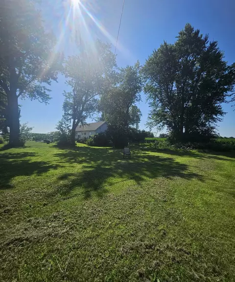 2724 E Stateline Rd, Beloit, WI 53511 photo 2