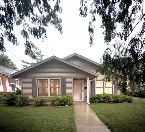 208 N London Ave, Rockford, IL 61107