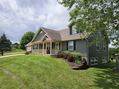 1 A49 Blackhawk Ln, Apple River, IL 61001