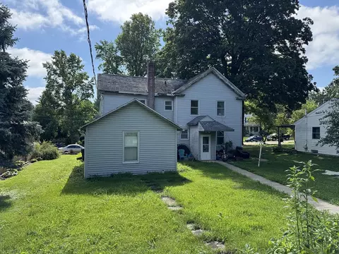 Exterior - 607 S Jackson St, Mount Carroll, IL 61053 photo 5 of 5