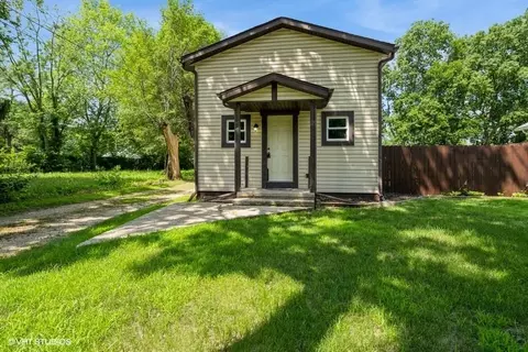 3025 8th St, Rockford, IL 61109