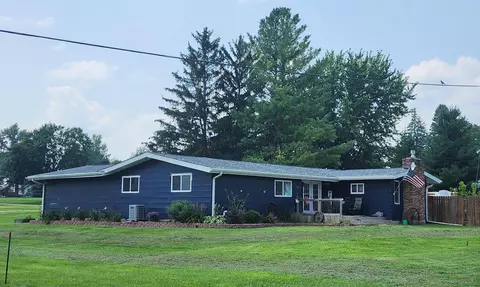 103 Center St, Baileyville, IL 61007