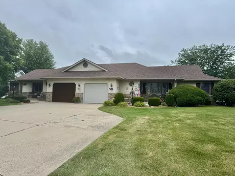 2510 2512 Pulaski St, Peru, IL 61354