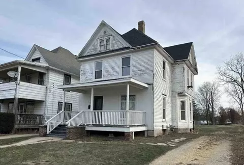 1111 S Walnut Ave, Freeport, IL 61032