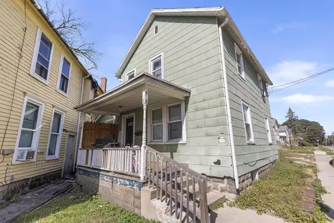 918 S State Ave, Freeport, IL 61032