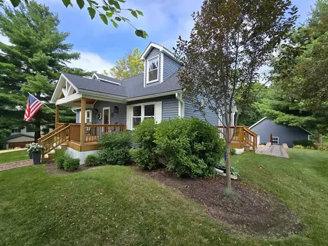 9 A168 Hickory Ln, Apple River, IL 61001