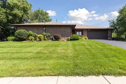 6770 Timberline Ln, Rockford, IL 61108