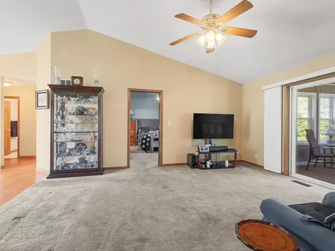 1217 Lake Summerset Rd, Lake Summerset, IL 61019 photo 12