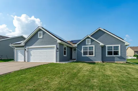 3728 Prairie Falcon Pass, Beloit, WI 53511 photo 2