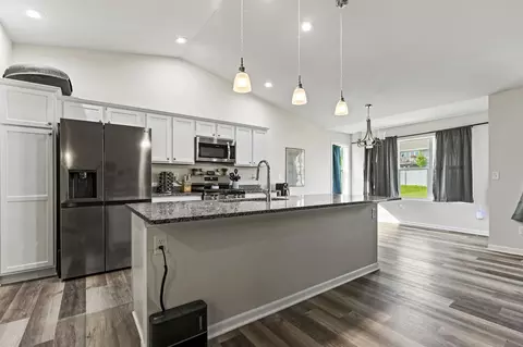 3728 Prairie Falcon Pass, Beloit, WI 53511 photo 6