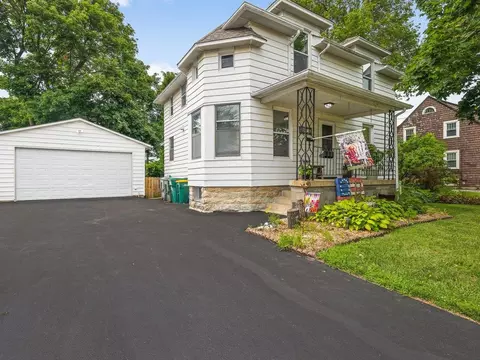 250 Edward St, Sycamore, IL 60178
