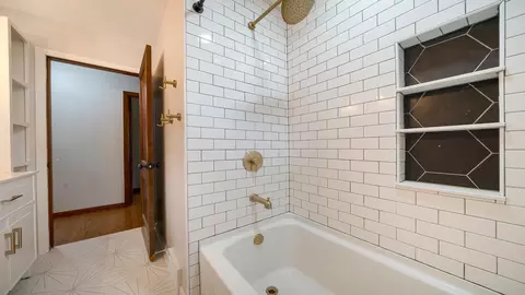 210 W State St, Cherry Valley, IL 61016 photo 6