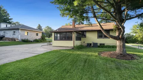 210 W State St, Cherry Valley, IL 61016 photo 20