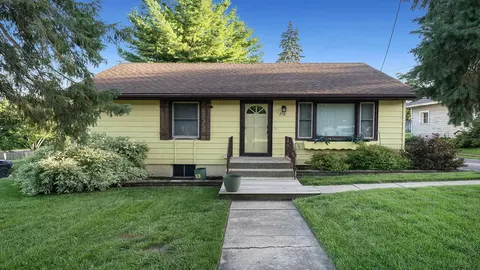210 W State St, Cherry Valley, IL 61016