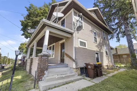 905 S State Ave, Freeport, IL 61032