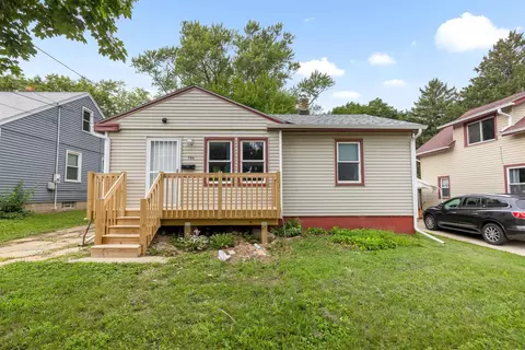 706 N Independence Ave, Rockford, IL 61101