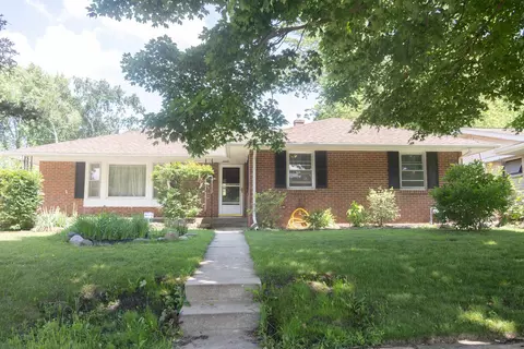 2316 Wyoming Dr, Rockford, IL 61108