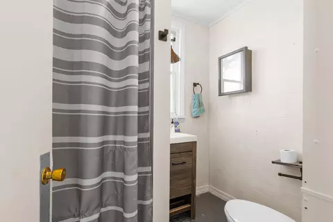 937 Elm St, Beloit, WI 53511 photo 8
