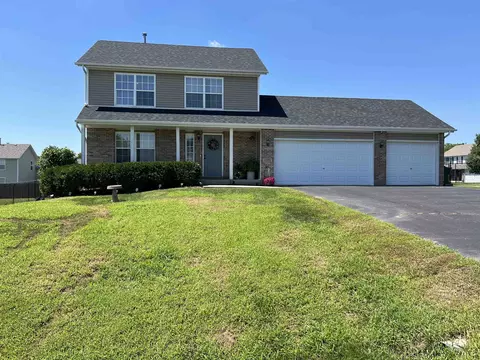 11392 Jasmine Dr, Roscoe, IL 61073