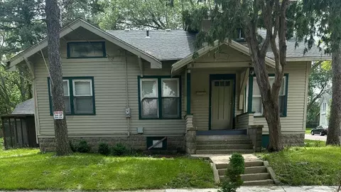 2222 Andrews St, Rockford, IL 61101