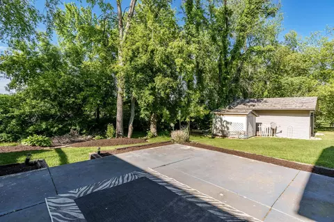 Exterior - 7812 Rhonda Dr, Roscoe, IL 61073 photo 6 of 8