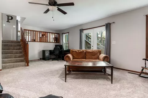 Living - 7812 Rhonda Dr, Roscoe, IL 61073 photo 9 of 9