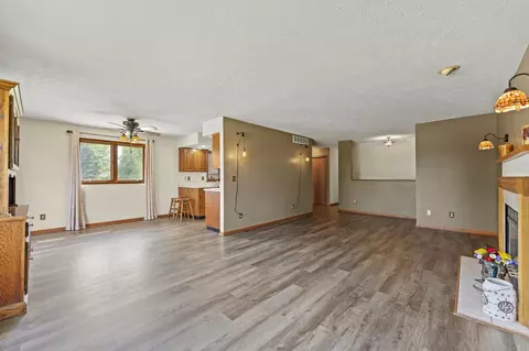 1726 Baintree Rd, Lake Summerset, IL 61019 photo 8