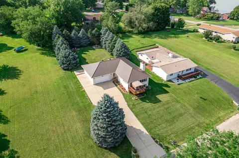 1726 Baintree Rd, Lake Summerset, IL 61019 photo 3