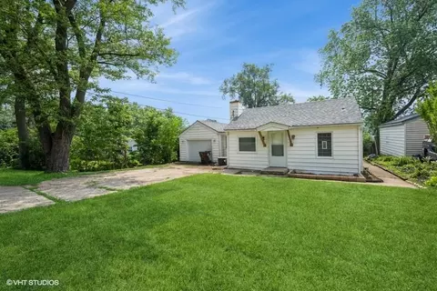 1729 Johnson Ave, Rockford, IL 61109