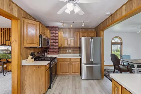 315 E 4th St, Byron, IL 61010 photo 13