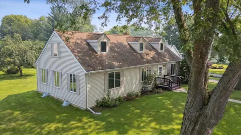315 E 4th St, Byron, IL 61010 photo 3