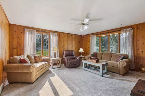 315 E 4th St, Byron, IL 61010 photo 11