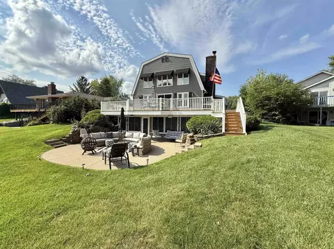 1435 Pier Dr, Lake Summerset, IL 61019
