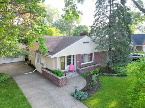 1122 Lundvall Ave, Rockford, IL 61107