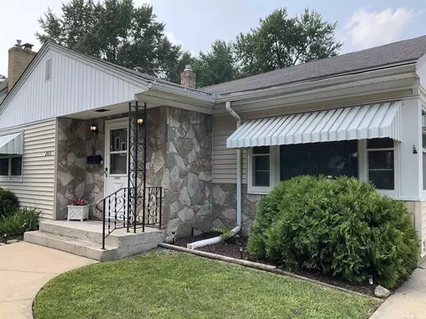 2015 Dresden Ave, Rockford, IL 61103 photo 2