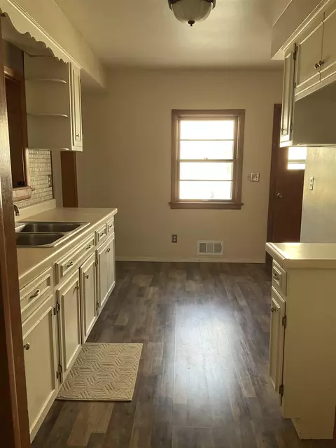 2015 Dresden Ave, Rockford, IL 61103 photo 11