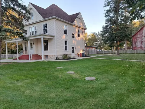 Exterior - 202 W Division St, Holcomb, IL 61043 photo 3 of 14