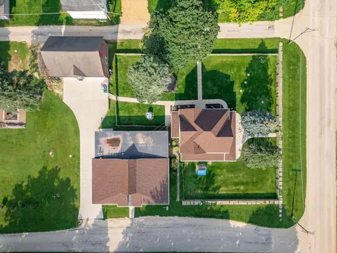 View/Area - 202 W Division St, Holcomb, IL 61043 photo 2 of 5