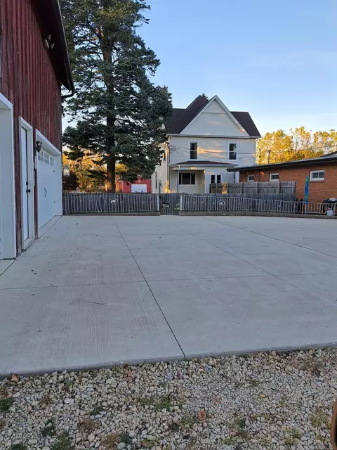 Exterior - 202 W Division St, Holcomb, IL 61043 photo 8 of 14