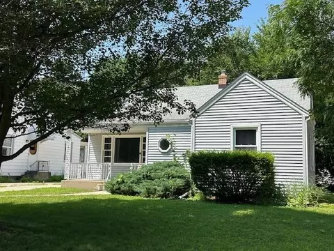 1407 27th St, Rockford, IL 61108