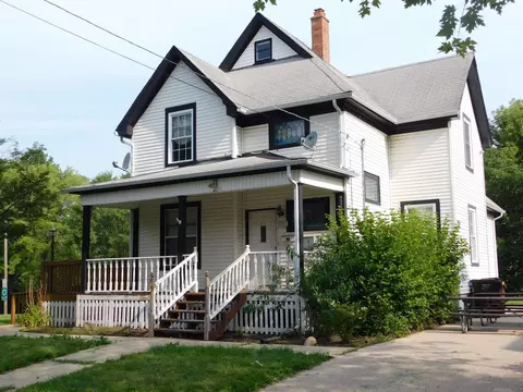 908 8th Ave, Rockford, IL 61104